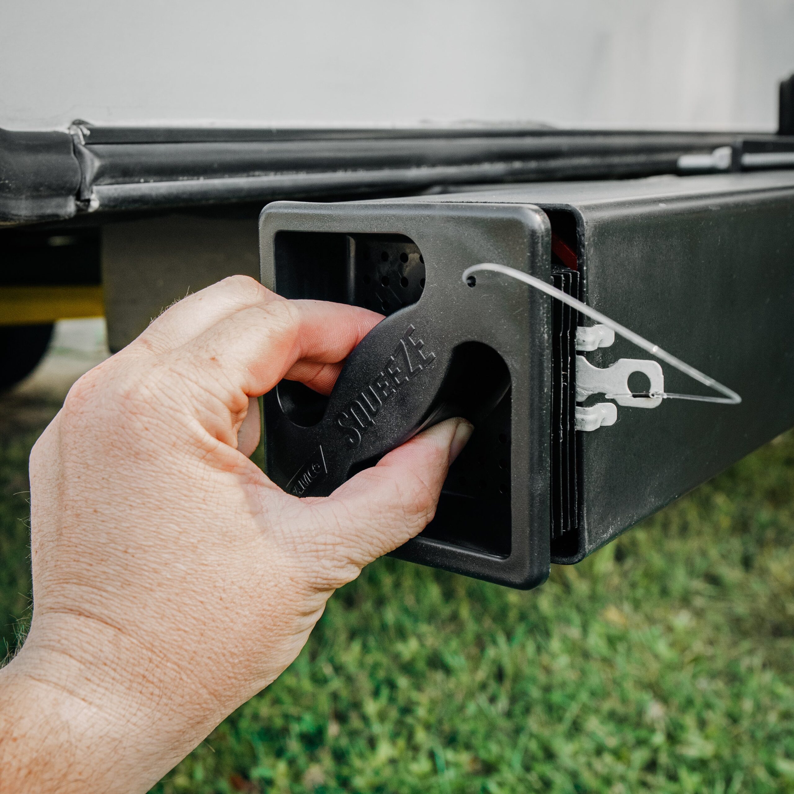 Camco | Bumper Cap with Insect Screen & Saver | 40324 - Image 9